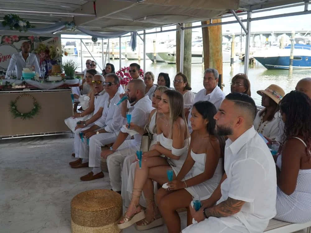Real wedding aboard Aqua Party Boat