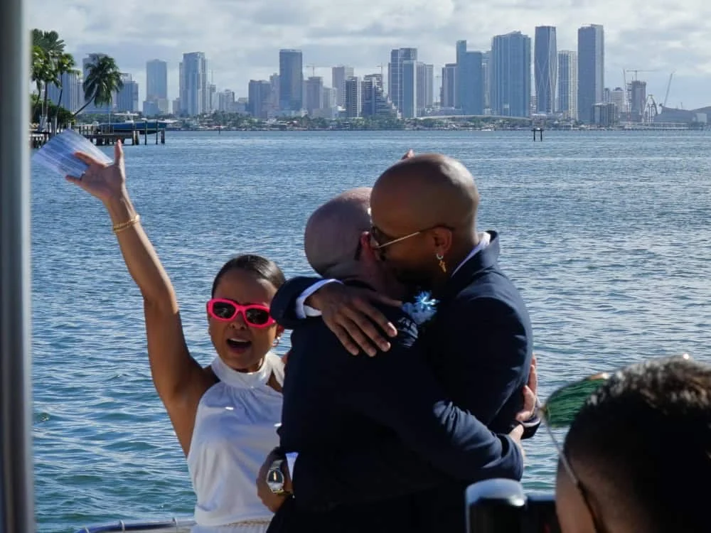 Real wedding aboard Aqua Party Boat